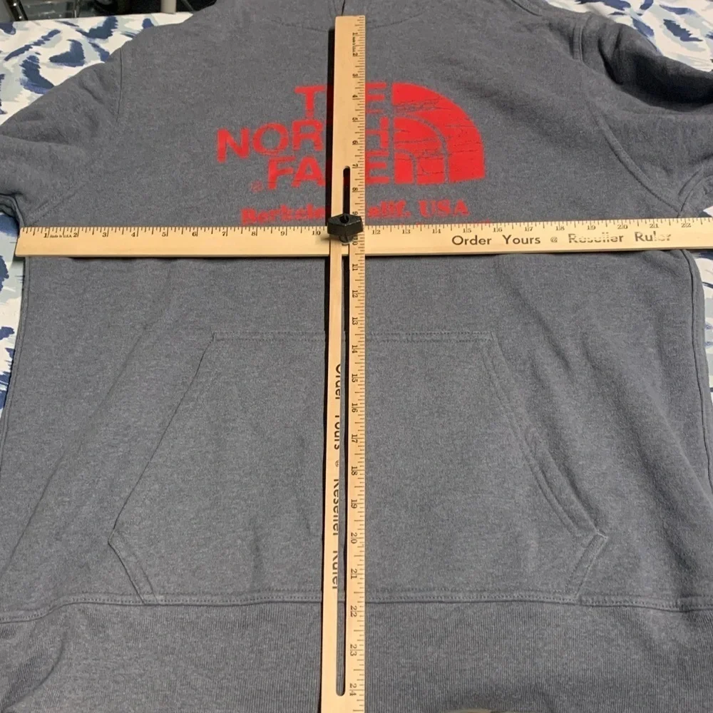 The North Face Men’s Berkeley California Hoodie Sweatshirt Gray Size Large